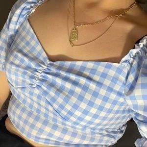 Fitted sweetheart blue/white gingham crop top
